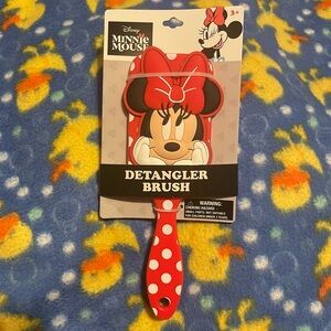 NWT Disney Limited Edition 3DMinnie Mouse Detangler Brush